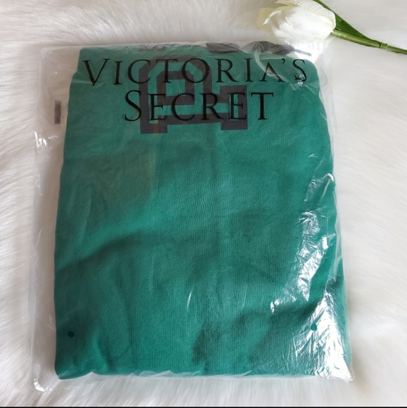 PINK VICTORIA'S SECRET CLASSIC PANTS SIZE M (1 Available) - Picture 2 of 3